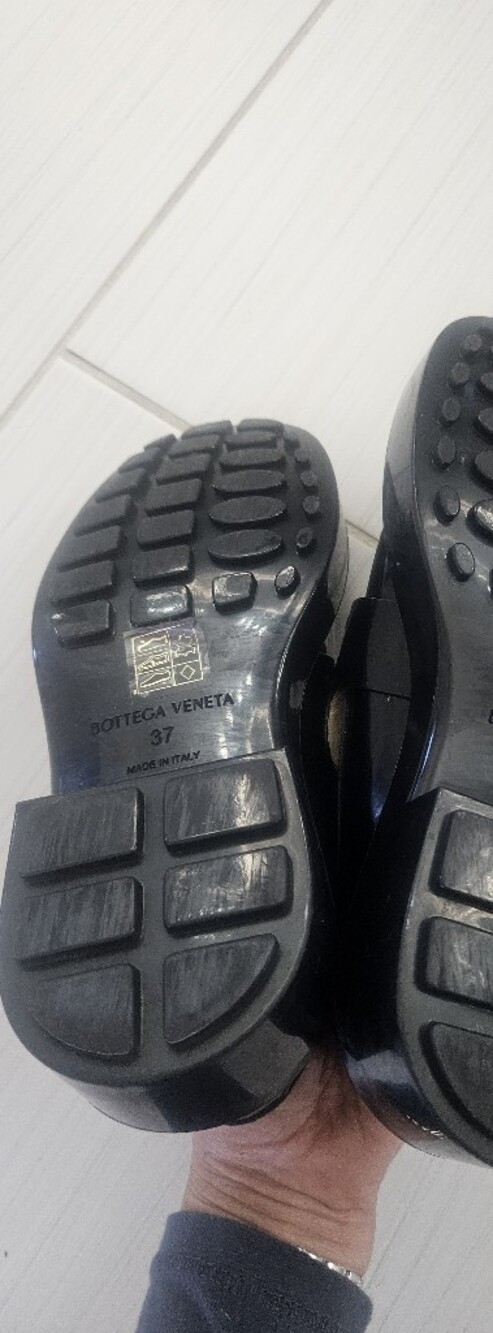 Bottega Veneta Black Leather Flats with Studded Rubber Soles